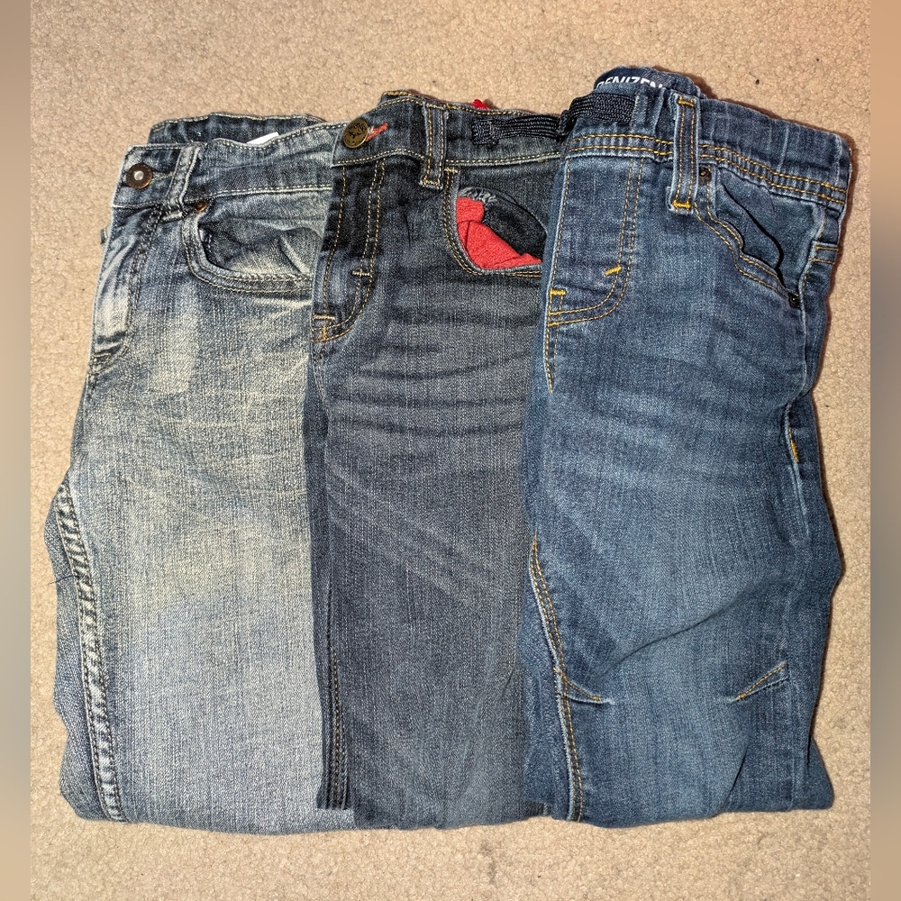 Classic Blue Denim Jeans for Everyday Wear